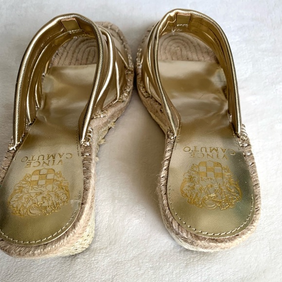 VINCE CAMUTO MOLISANA WEDGE - Picture 8 of 16